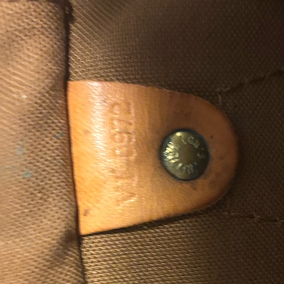 LV Speedy 30 - Picture 6 of 14